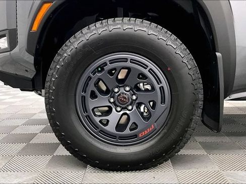 New 2026 Nissan Frontier PRO-4X w/ Tow Package AWD/4WD image 12