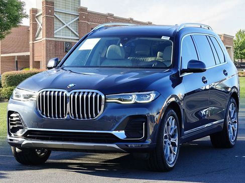Used 2022 BMW X7 xDrive40i w/ Premium Package image 4