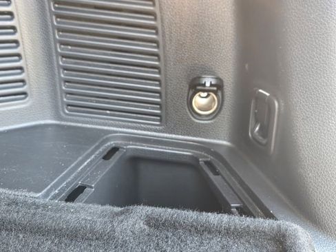 Used 2016 Nissan Rogue SL w/ SL Premium Package FWD image 10