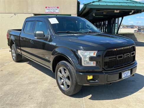 Used 2015 Ford F150 Lariat w/ Equipment Group 502A Luxury image 9