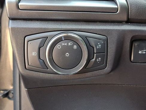 Used 2016 Ford Fusion Titanium AWD/4WD image 28