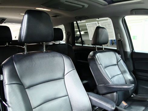 Used 2016 Honda Pilot Touring image 25