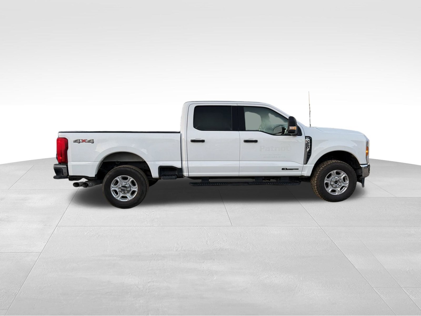 Used 2025 Ford F250 XLT AWD/4WD image 2