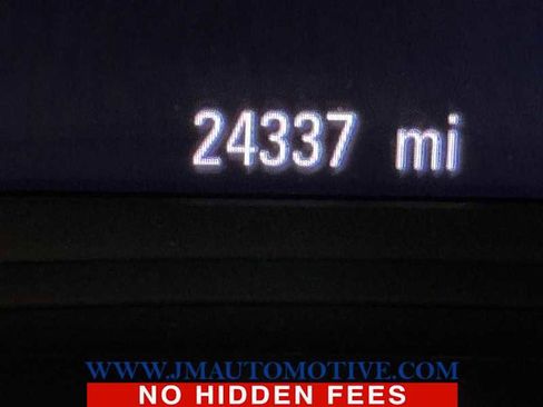 Used 2022 Buick Encore Preferred image 21