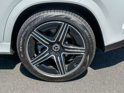 New 2026 Mercedes-Benz GLE 350 4MATIC image 9