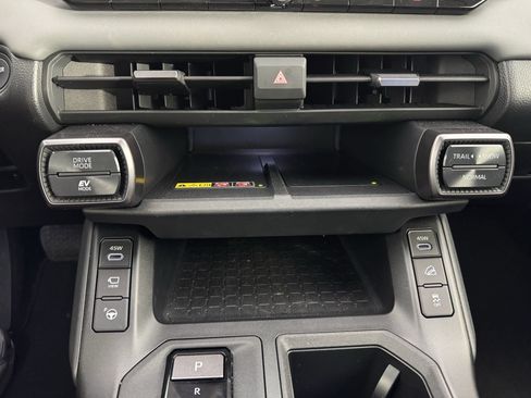 New 2026 Toyota RAV4 Limited AWD/4WD image 3