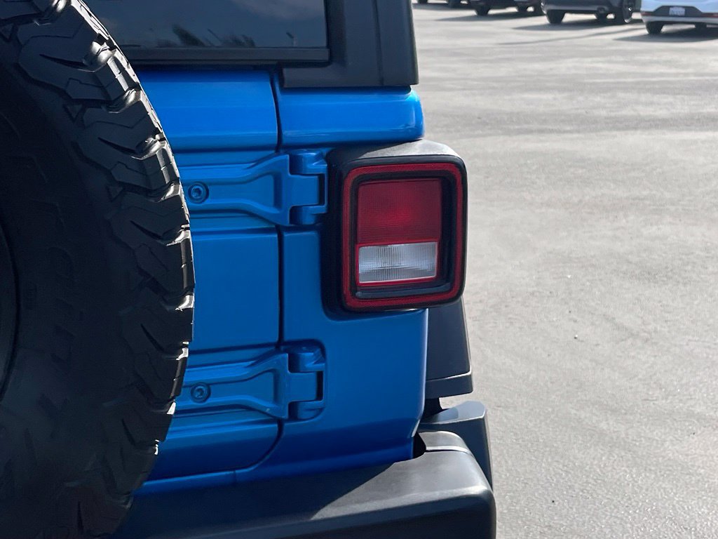 Used 2024 Jeep Wrangler Unlimited Sport AWD/4WD image 9