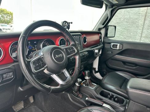 Used 2022 Jeep Gladiator Rubicon w/ LED Lighting Group AWD/4WD image 14