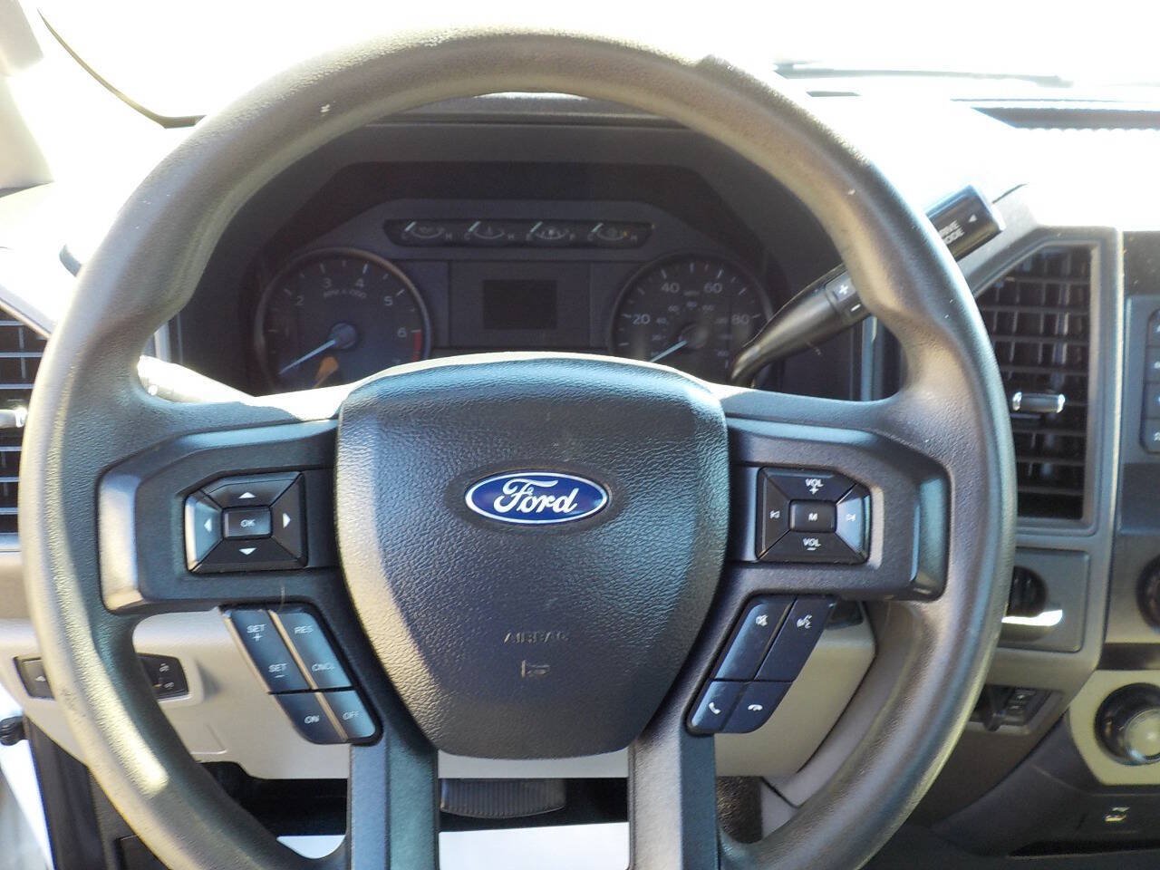 Used 2022 Ford F250 XL w/ Power Equipment Group RWD image 16