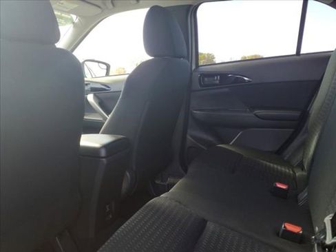 Used 2024 Mitsubishi Eclipse Cross ES image 12