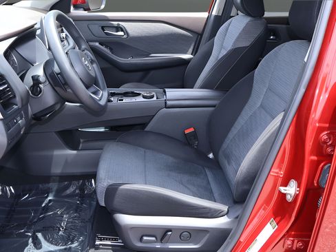Used 2021 Nissan Rogue SV AWD/4WD image 19