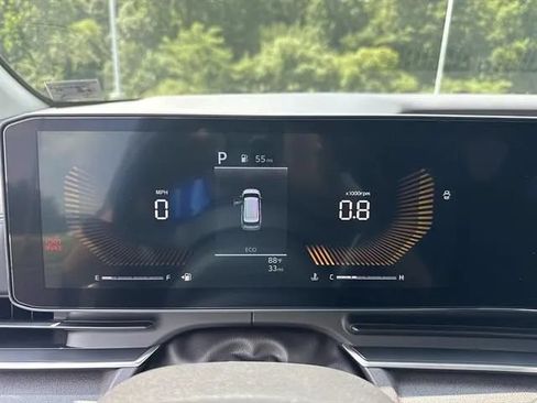 New 2026 Kia Carnival EX FWD image 10