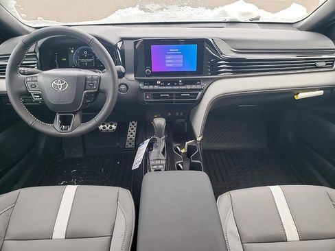 New 2026 Toyota Camry SE image 18