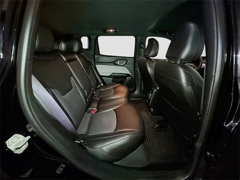 Used 2023 Jeep Compass Latitude w/ Convenience Group image 21