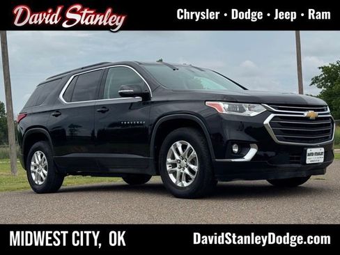 Used 2019 Chevrolet Traverse LT FWD image 1