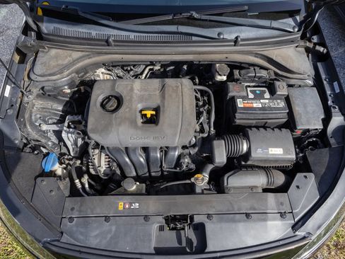 Used 2019 Hyundai Elantra SEL FWD image 22