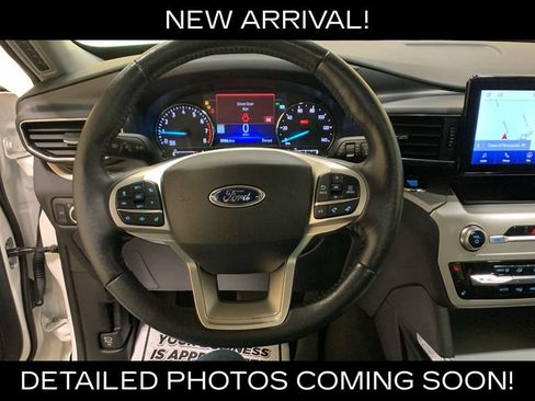 Used 2022 Ford Explorer XLT w/ Equipment Group 202A AWD/4WD image 34