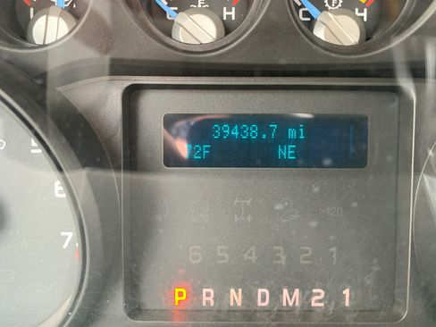 Used 2015 Ford F250 XL w/ Power Equipment Group AWD/4WD image 12