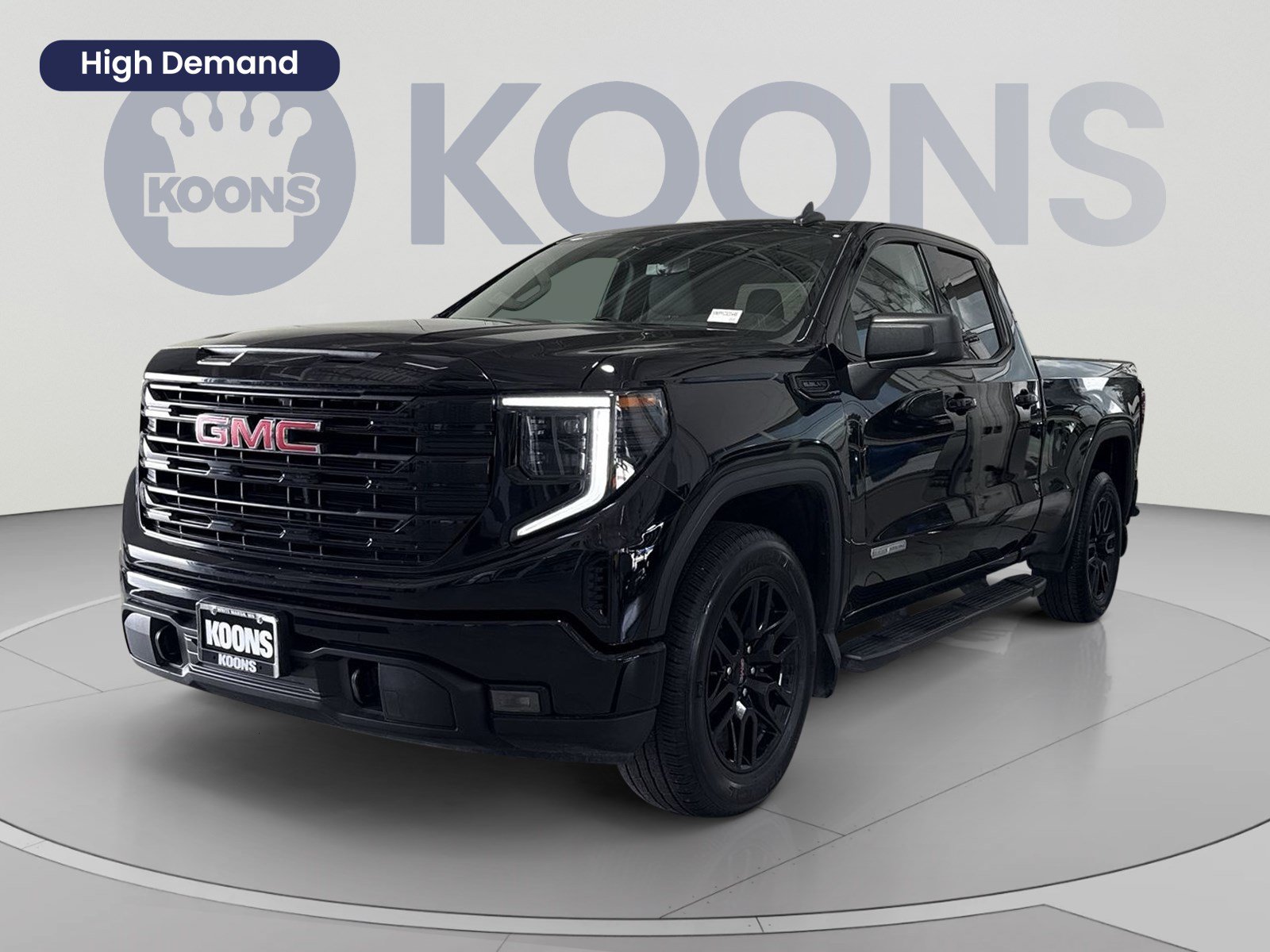 Used 2023 GMC Sierra 1500 Elevation AWD/4WD image 1