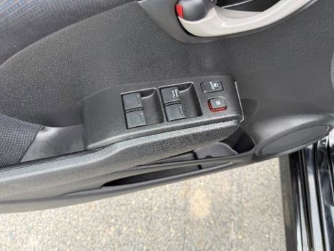 Used 2011 Honda Fit Sport image 18