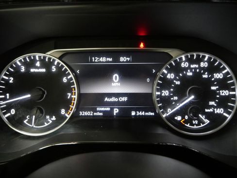 Used 2025 Nissan Pathfinder SV FWD image 15