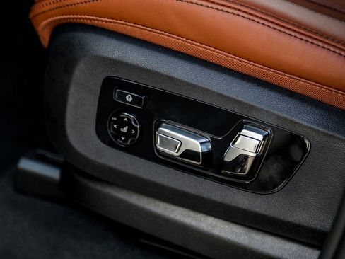 New 2026 BMW X7 xDrive40i w/ Executive Package image 20