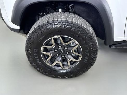 New 2025 Chevrolet Colorado ZR2 w/ Technology Package image 33