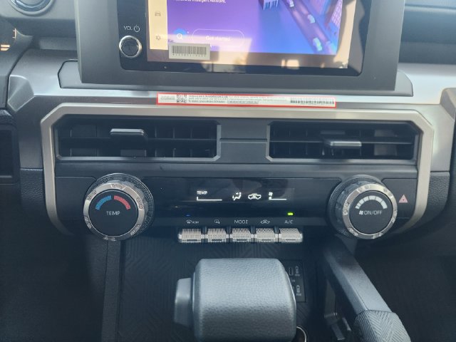 Certified 2026 Toyota Tacoma SR5 AWD/4WD image 18
