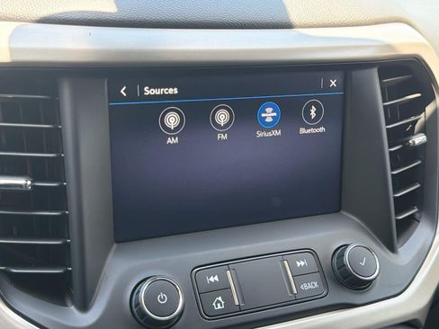 Used 2022 GMC Acadia Denali w/ Denali Ultimate Package AWD/4WD image 15