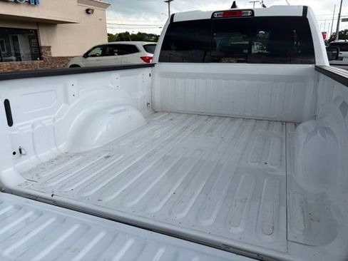 Used 2022 RAM 1500 Big Horn AWD/4WD image 34