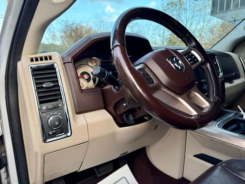 Used 2017 RAM 1500 Laramie Longhorn image 9