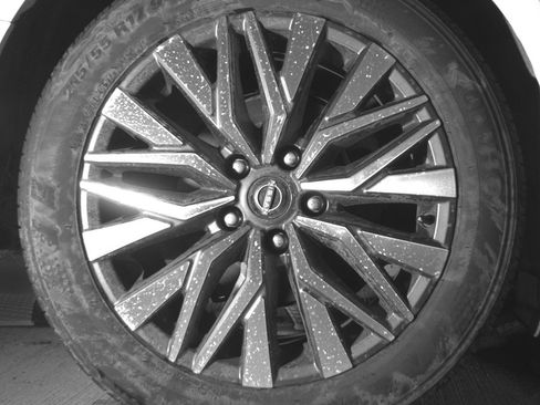 Used 2025 Nissan Altima 2.5 SV image 15