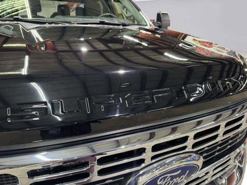 Used 2025 Ford F250 XLT AWD/4WD image 17