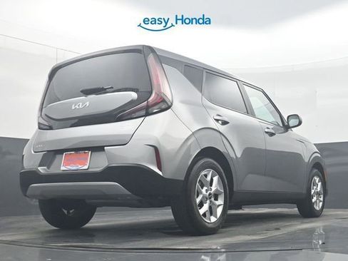 Used 2024 Kia Soul LX w/ Option Group 015 image 32