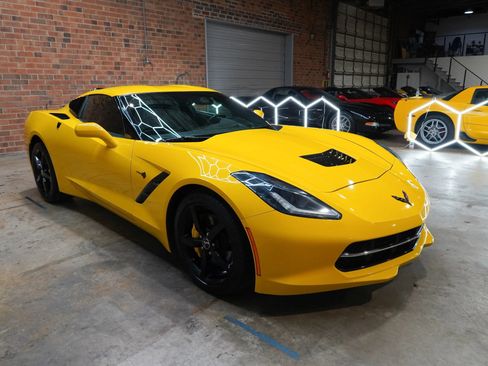 Used 2014 Chevrolet Corvette Stingray Coupe w/ 2LT Preferred Equipment Group RWD image 3