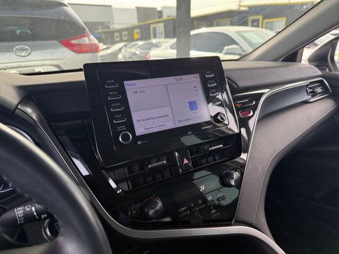 Used 2023 Toyota Camry SE w/ Convenience Package FWD image 19