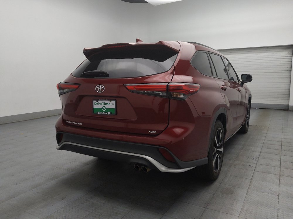 Used 2021 Toyota Highlander XSE FWD image 9