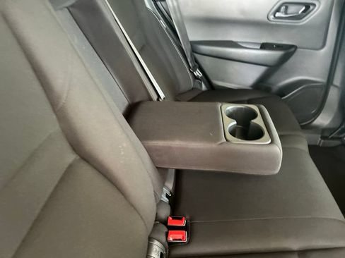 Used 2024 Nissan Rogue S FWD image 29
