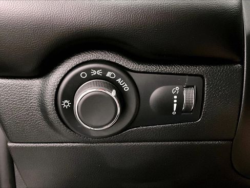 Used 2025 Dodge Durango R/T AWD/4WD image 39
