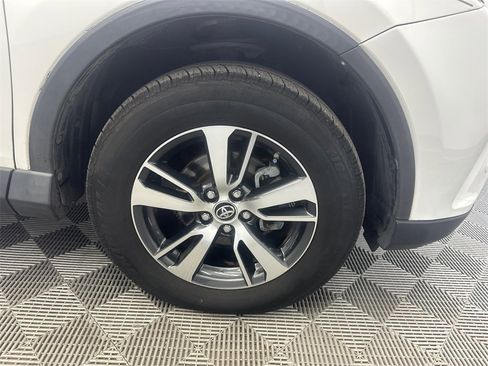 Used 2017 Toyota RAV4 XLE image 13