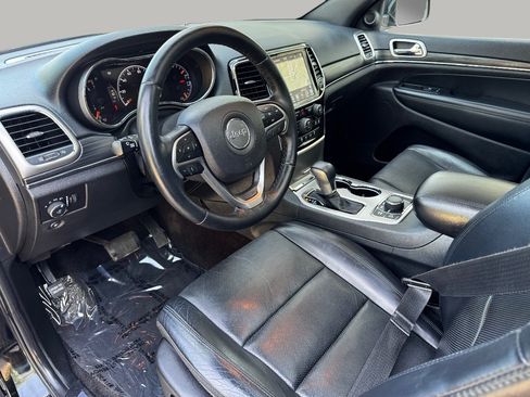 Used 2019 Jeep Grand Cherokee Limited w/ Luxury Group II AWD/4WD image 14