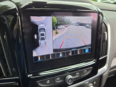 Used 2022 Chevrolet Traverse Premier w/ Redline Edition FWD image 24