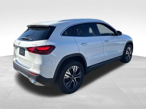 Used 2025 Mercedes-Benz GLA 250 4MATIC image 7