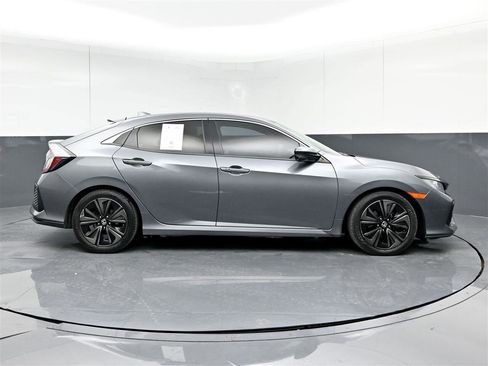 Used 2019 Honda Civic EX image 4