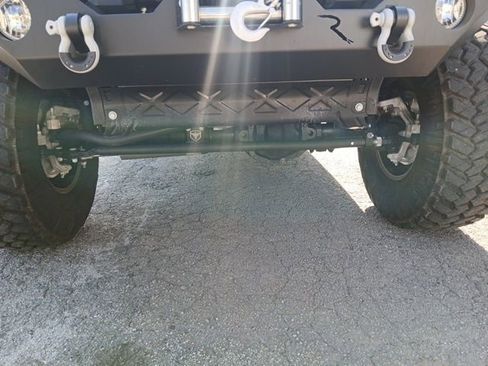 Used 2025 Jeep Gladiator Sport image 20