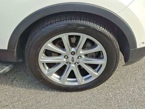 Used 2017 Ford Explorer Limited w/ Equipment Group 303A image 8