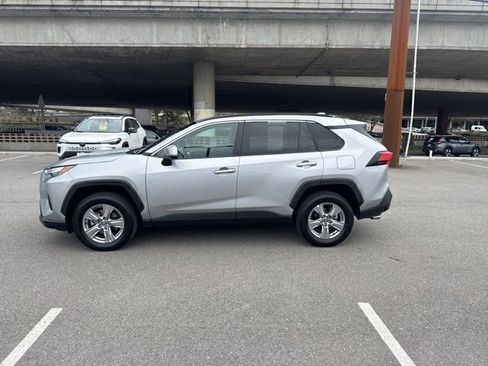 Used 2024 Toyota RAV4 XLE w/ Convenience Package image 8