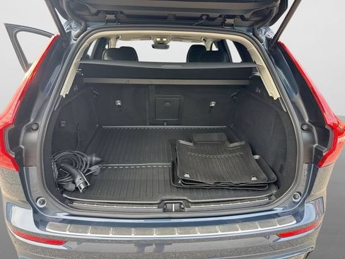 Certified 2024 Volvo XC60 T8 Plus w/ Protection Package Premier AWD/4WD image 24