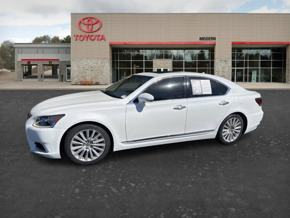 Used 2013 Lexus LS 460 w/ Comfort Pkg RWD image 1