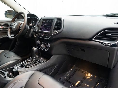 Used 2023 Jeep Cherokee Altitude Lux AWD/4WD image 30